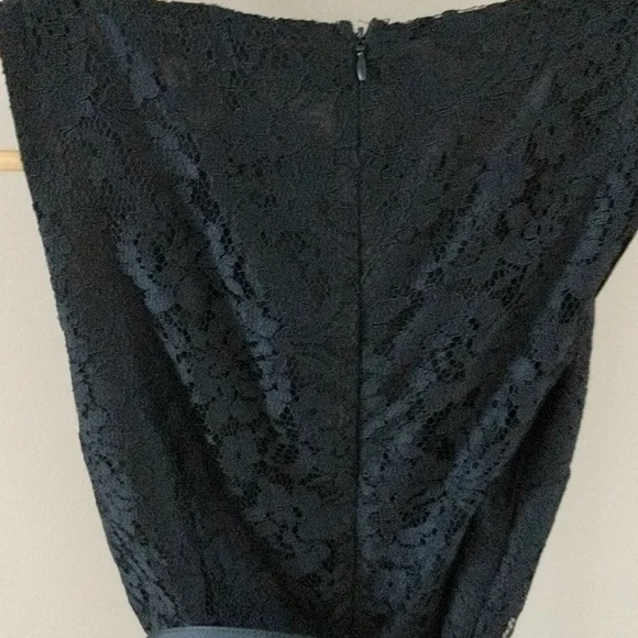 LC Lauren Conrad black lace dress with belt - Picture 6 of 7